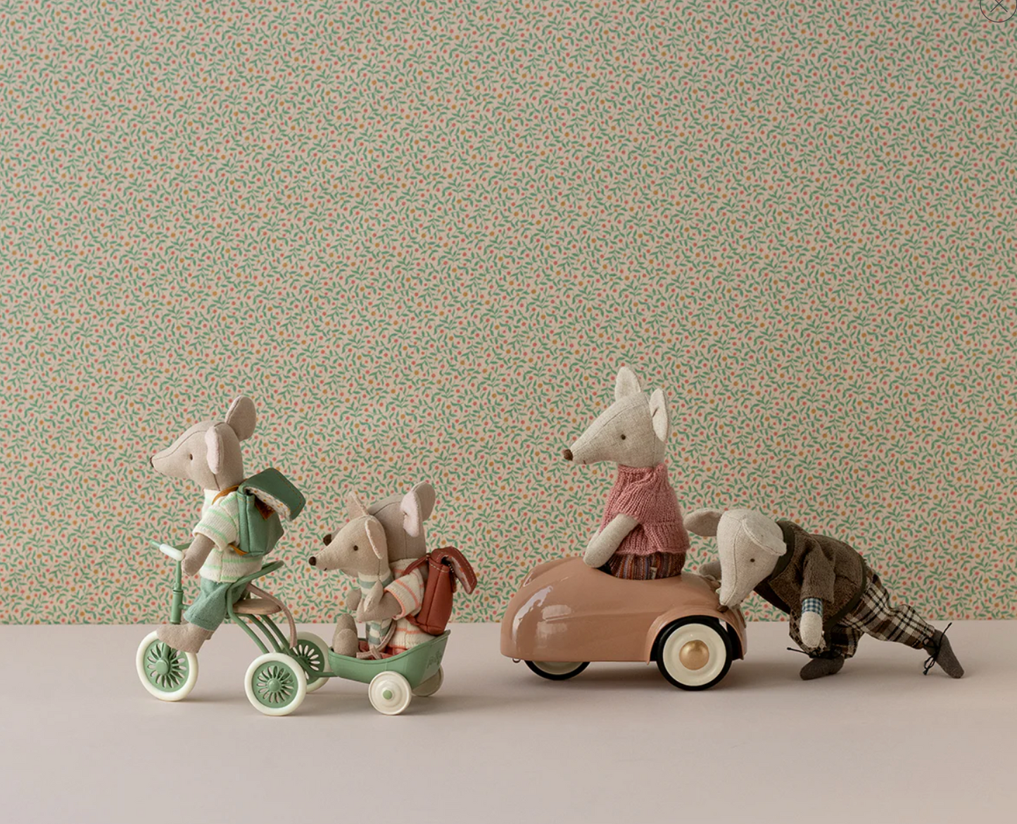 Maileg Mouse Abri a Tricycle - Green
