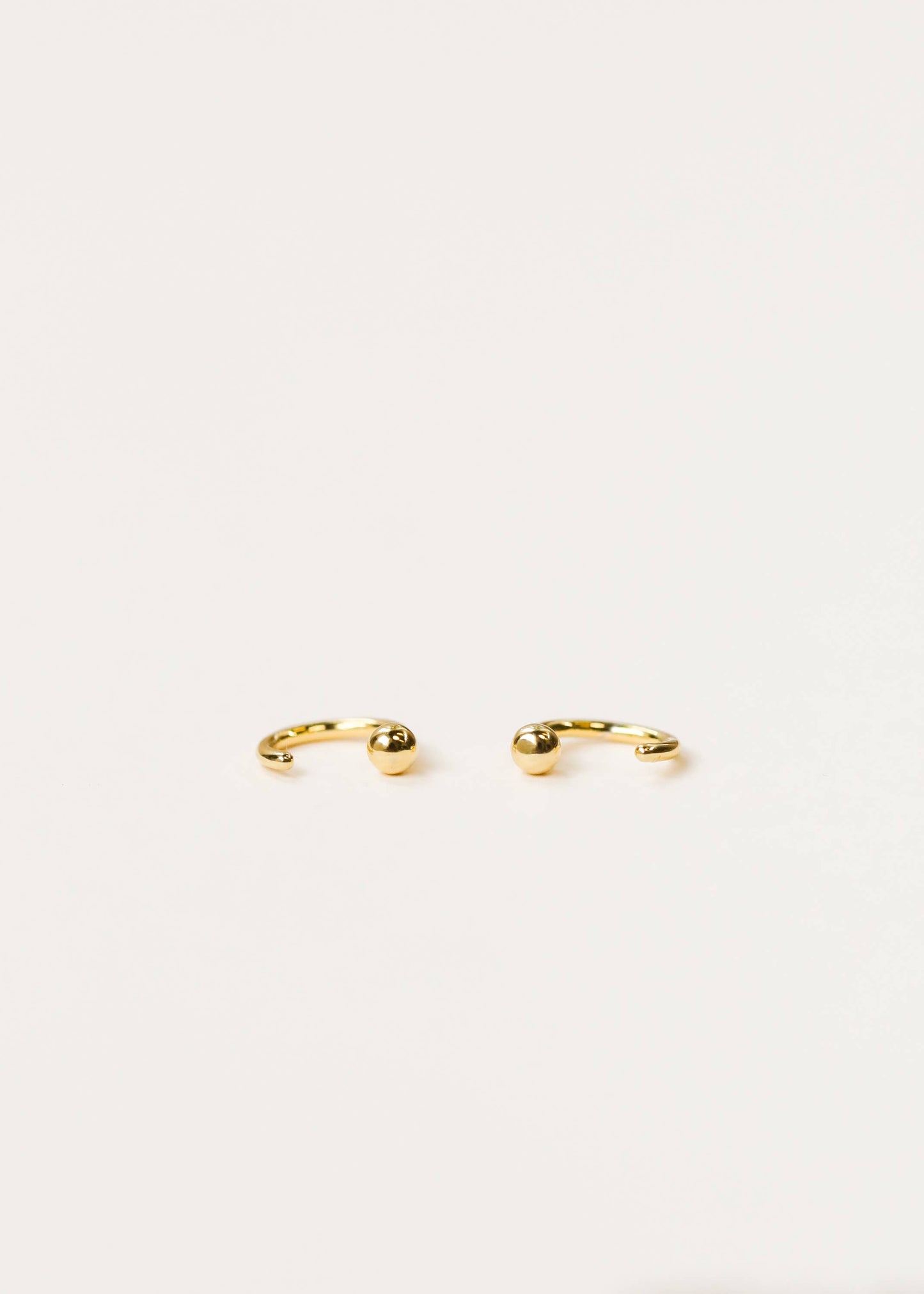 Huggies - Gold Sphere - Earring