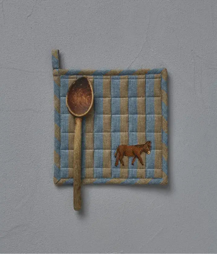 Sylvie Thiriez - Cevennes blue pot holder