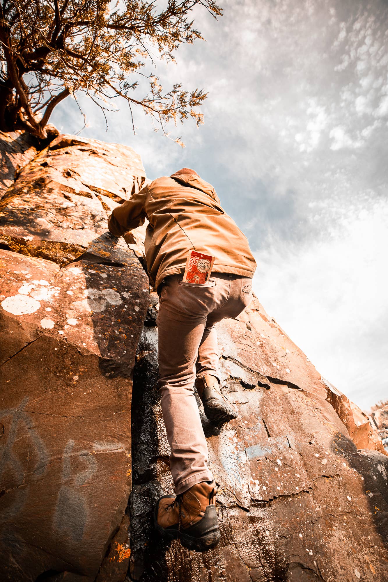 Red Rocks - Salted Caramel Flavored Coffee - Venture Pouch