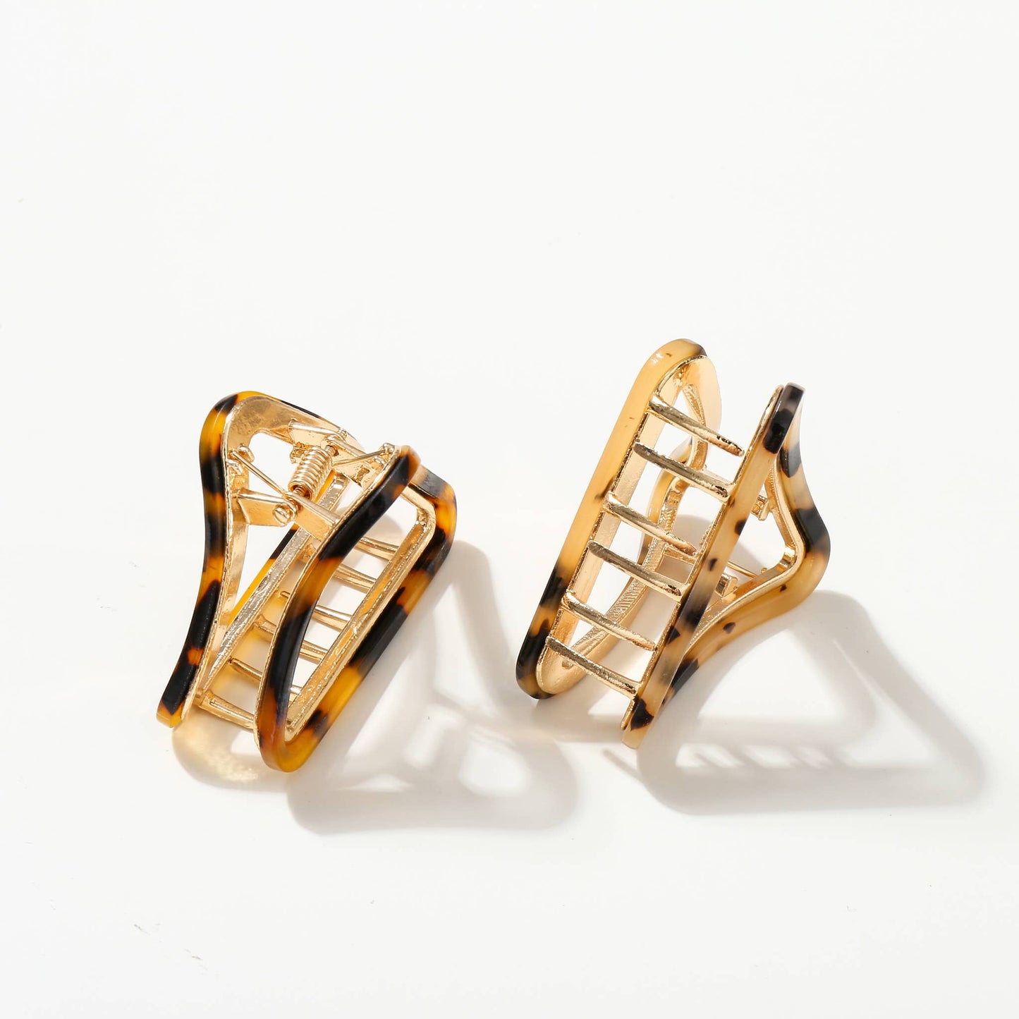 Adorro - Amelie | Small Metal Triangle Eco-Friendly Claw Clip