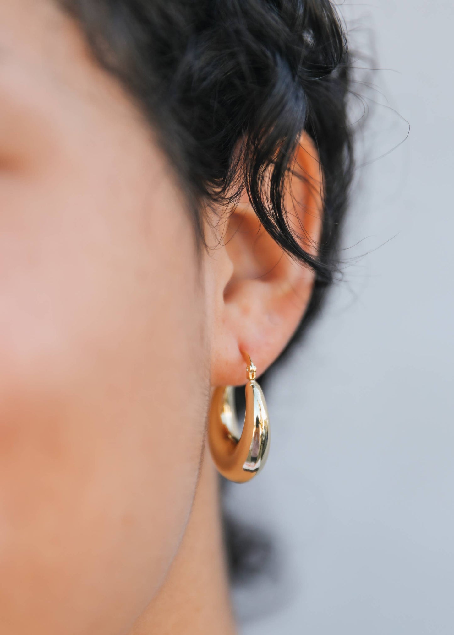 JaxKelly - Gold Hoop - Sculptural Wide - Earrings