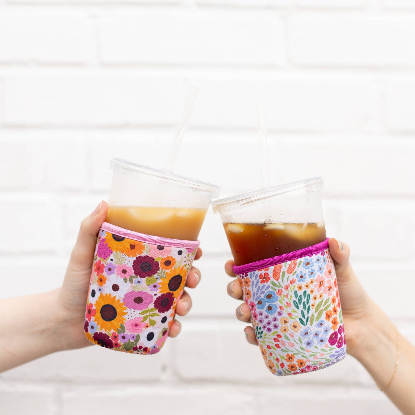 Elyse Breanne Design - Countryside Blooms Drink Sleeve