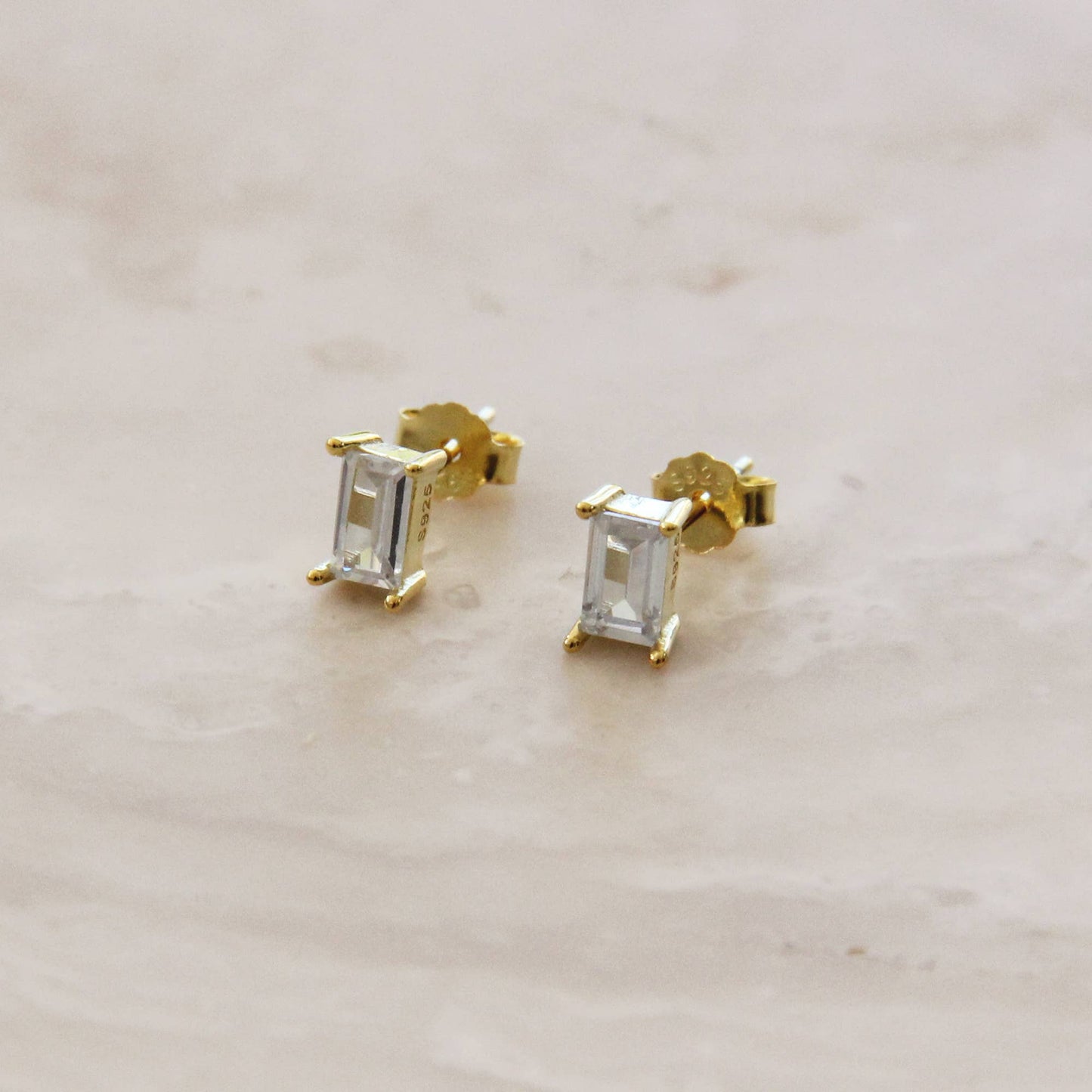 MAIVE - Baguette Studs