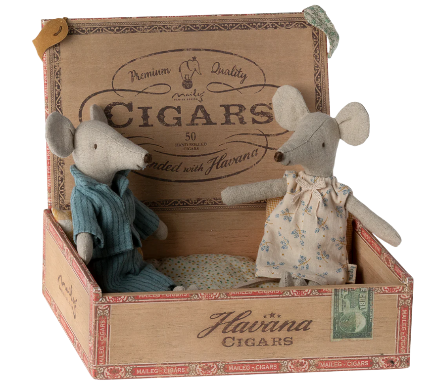 Mum and dad mice in cigarbox