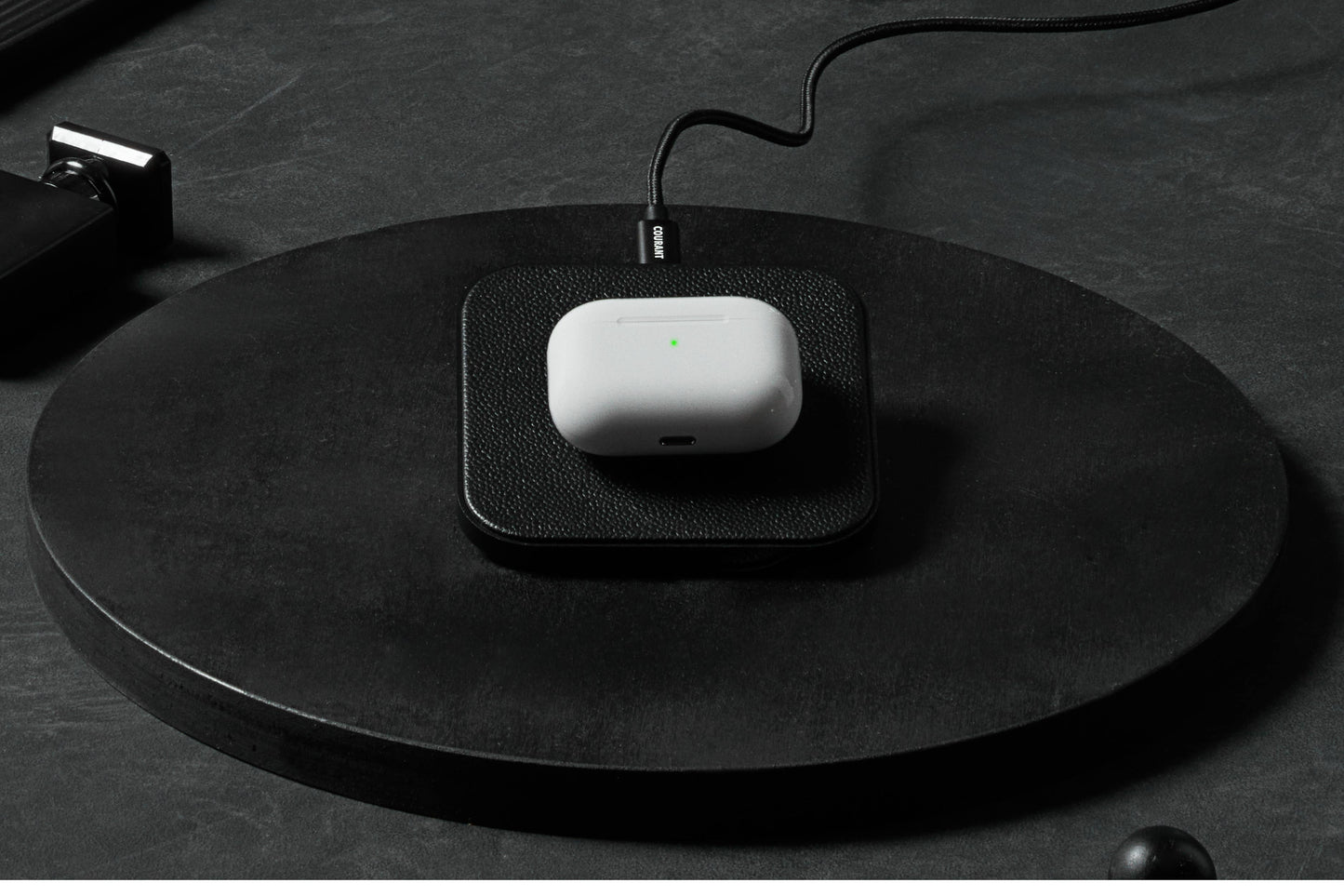 Courant - CATCH:1 - Classics Leather Wireless Charger