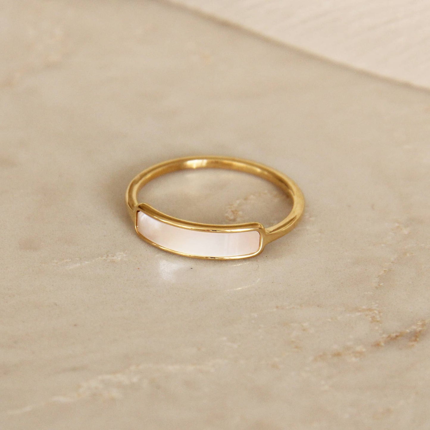 MAIVE - Mother of Pearl Bar Ring